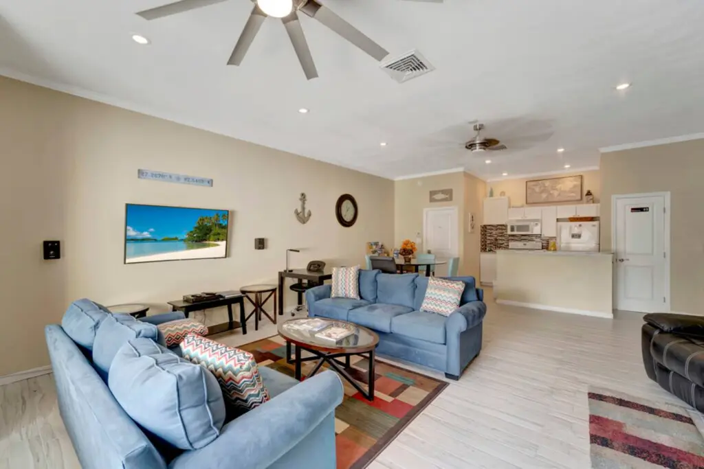 0475d5f4 6e15 4748 94c3 1e125ac17708