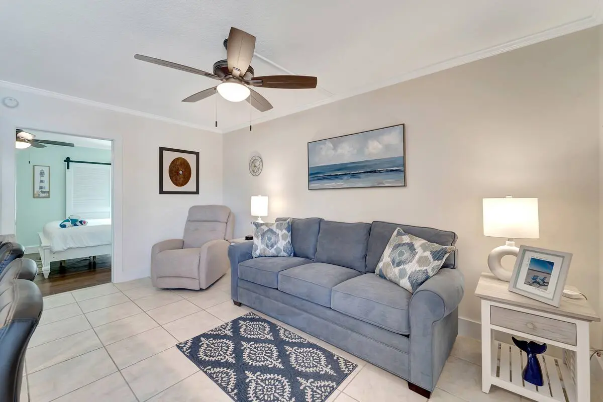 08ffad24 3dea 4a54 8d93 c2cb97bfceb1