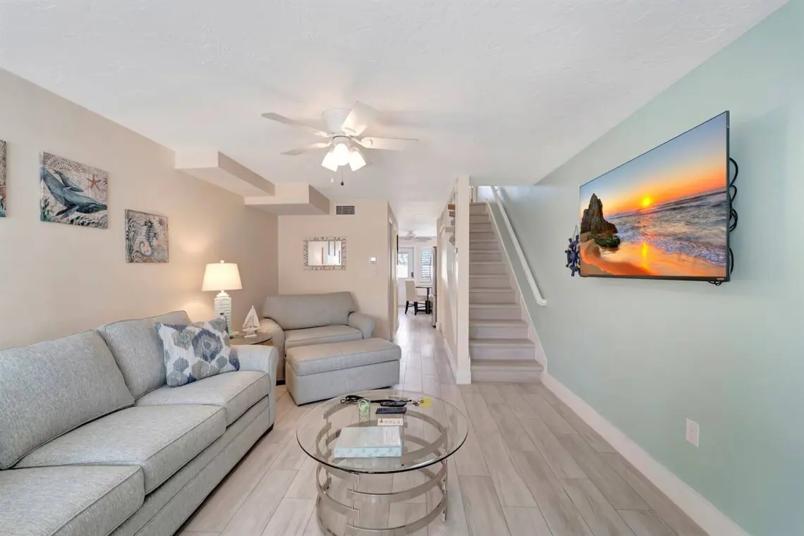 dcb0b22c e549 4eac 9157 35ece1400cc9