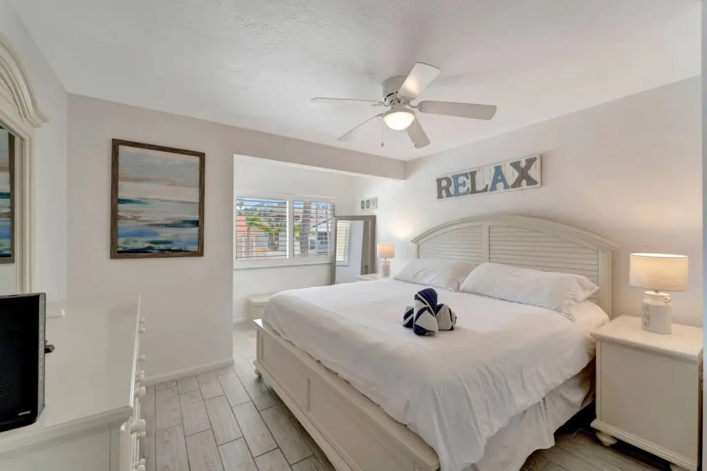 e7fdf1c1 1e9d 4131 984a 4effc8173af2