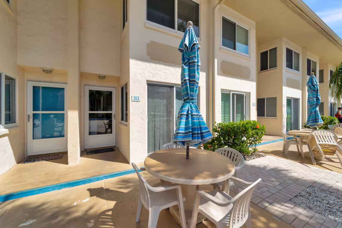 a1777661 f81c 4bc8 8473 34f56039ab93